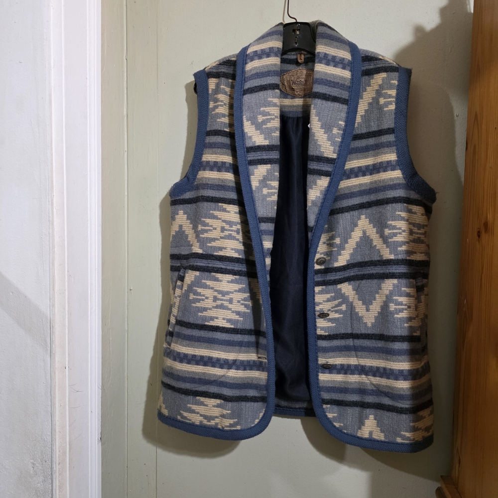Woolrich Blue and Cream Southwestern Patterned Wool Vest New Size L